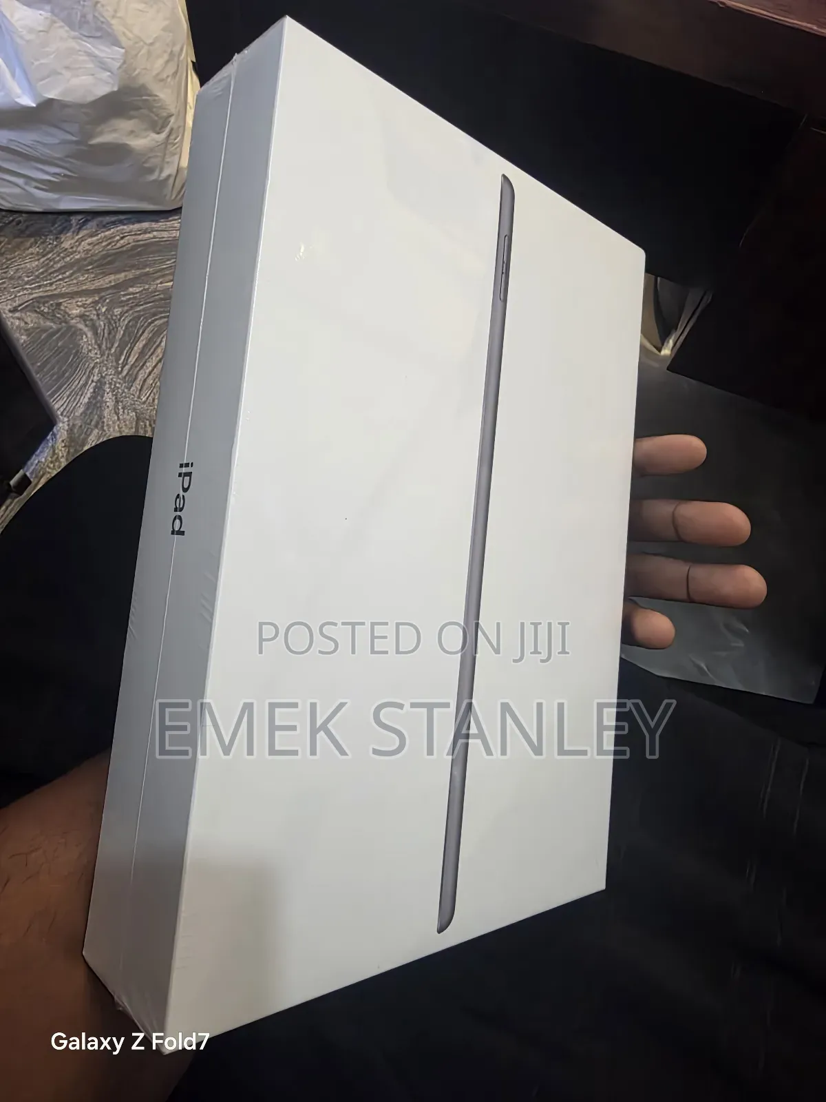 New Apple iPad 10.2 (2020) 32 GB Gray