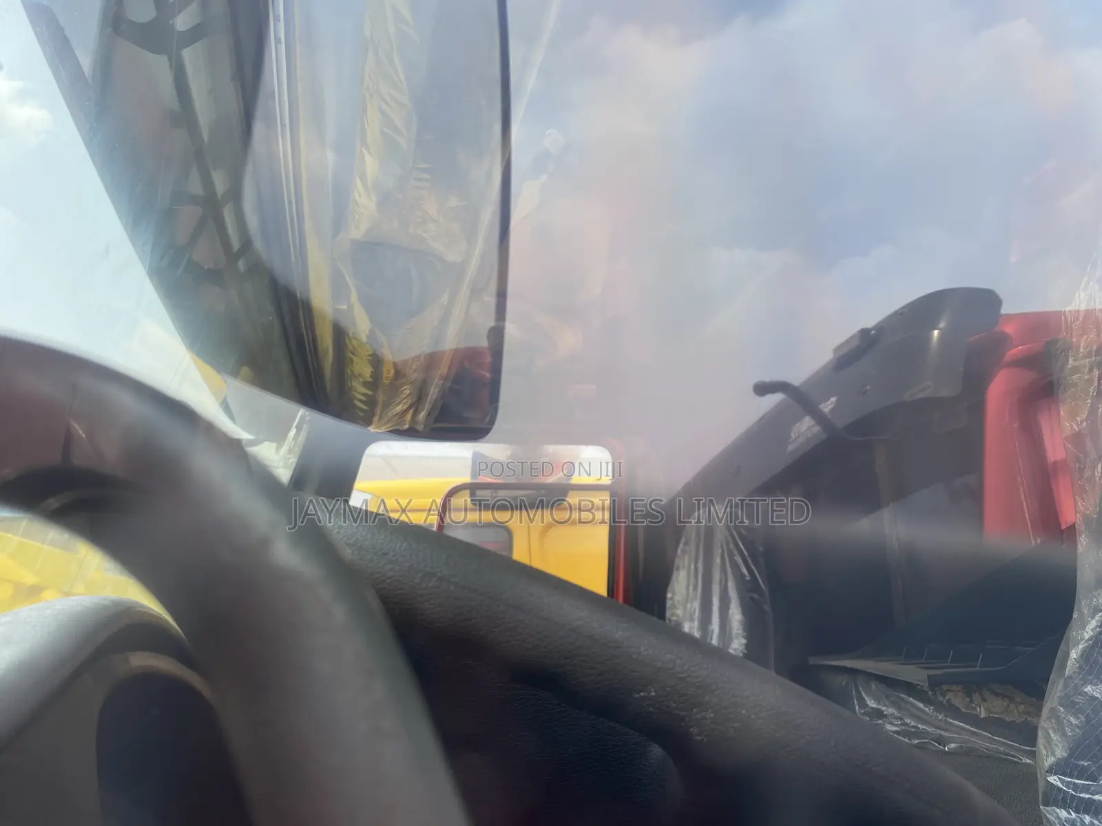 Brand New Howo 371 Dump Truck 10 Tyres