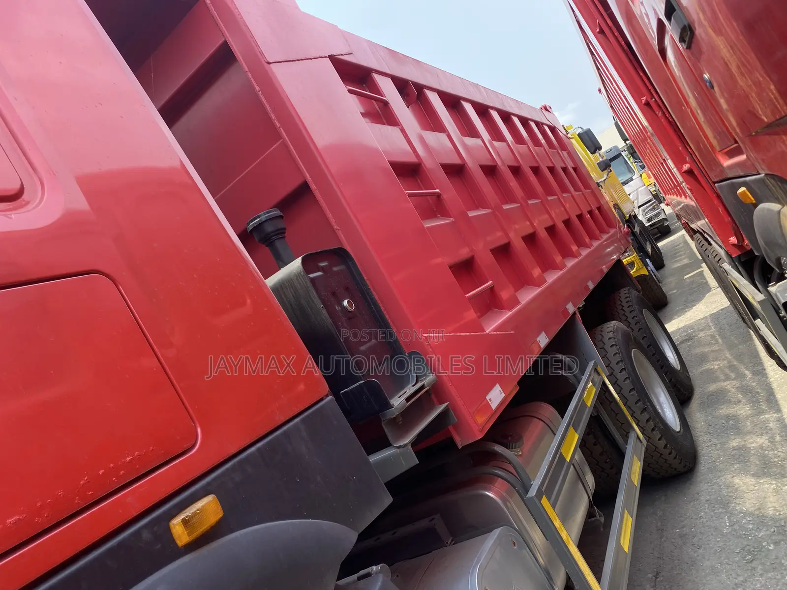 Brand New Howo 371 Dump Truck 10 Tyres