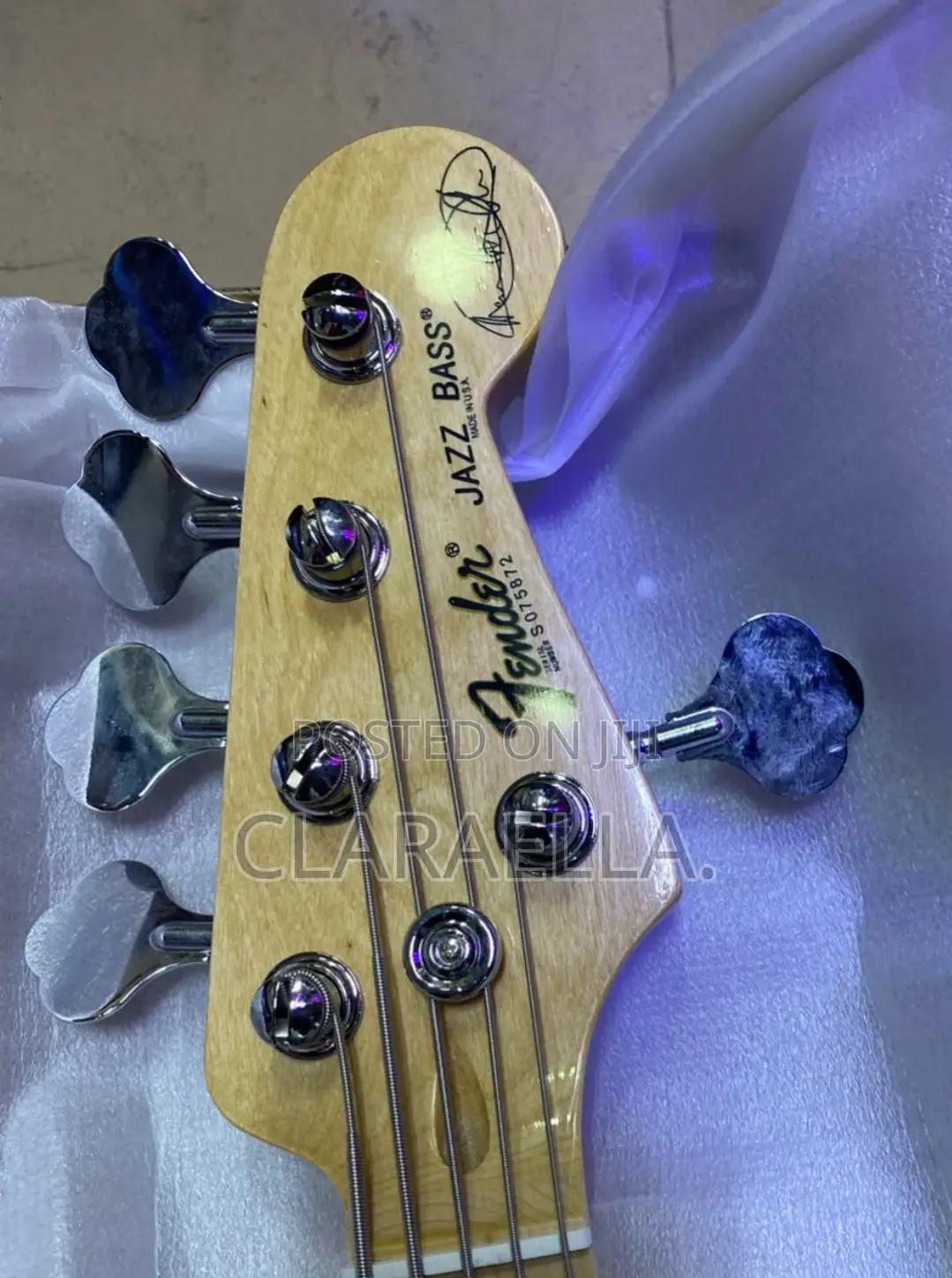 5-String Fender Squier Affinity Active Jazz Bass
