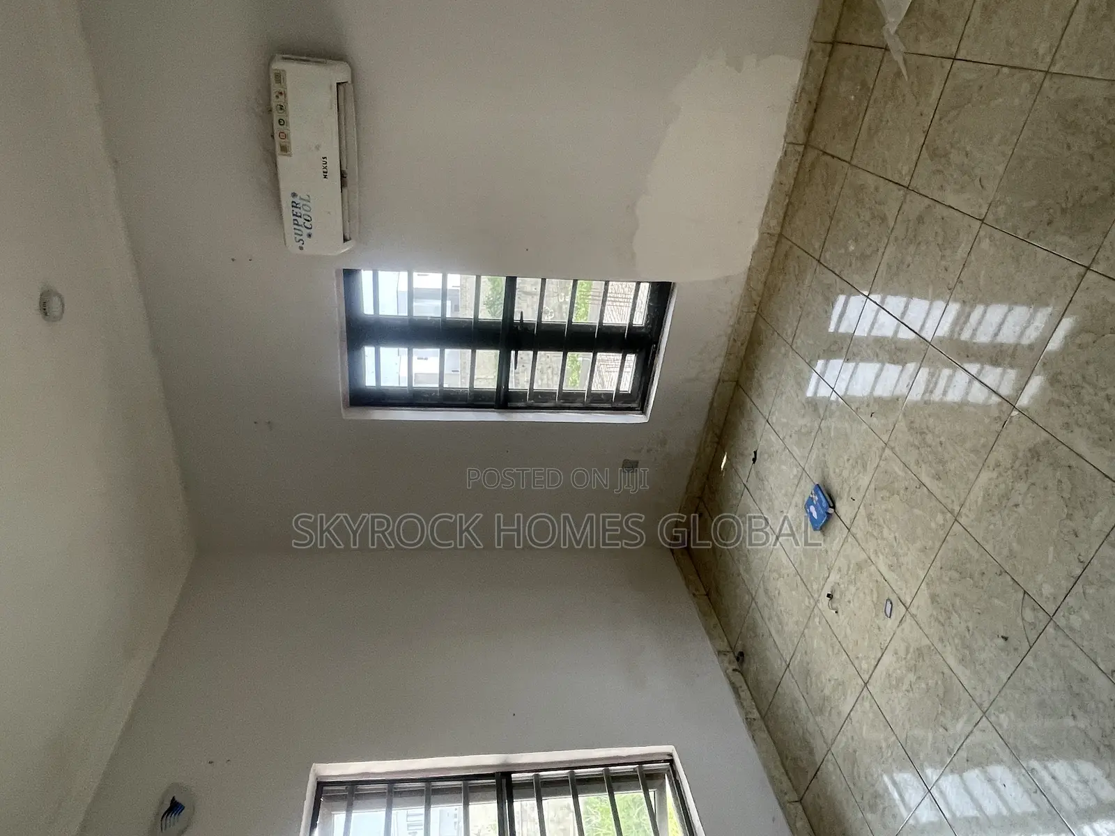 3bdrm Apartment in Lekki Phase 2 for rent