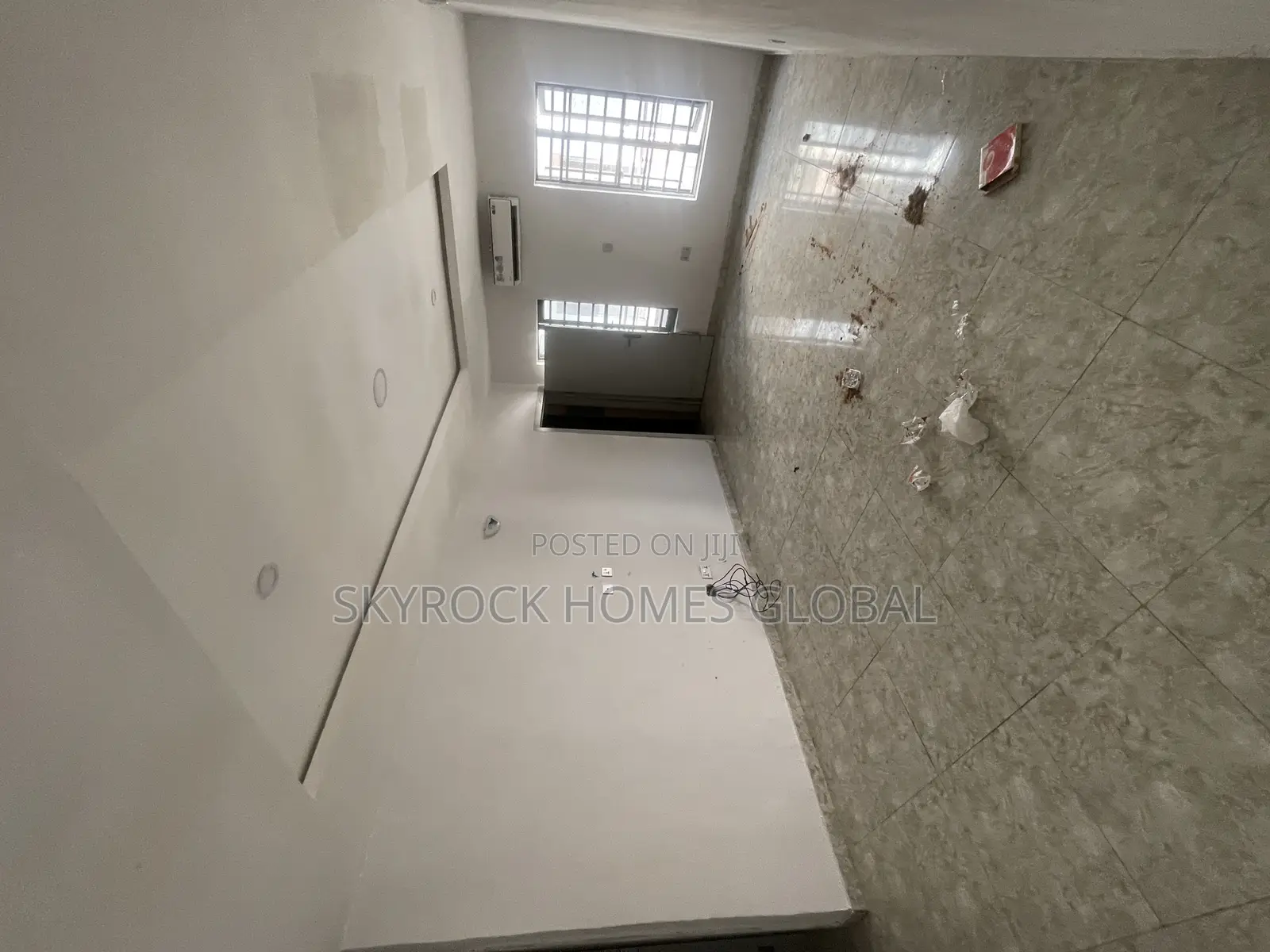 3bdrm Apartment in Lekki Phase 2 for rent