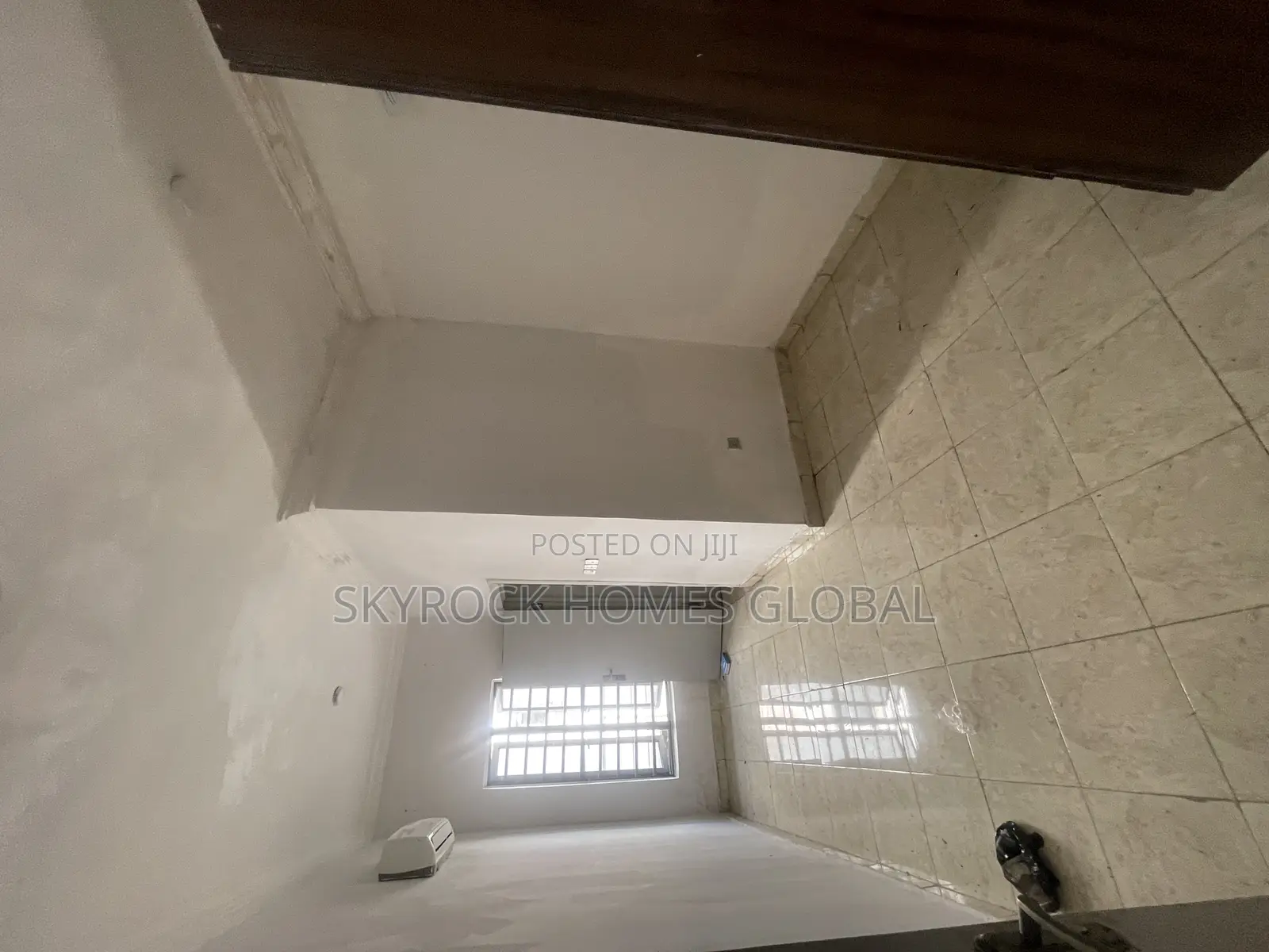3bdrm Apartment in Lekki Phase 2 for rent