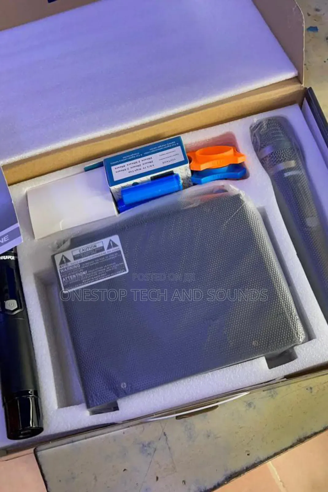 Shure Ut884 Wireless Microphone System - Professional Audio