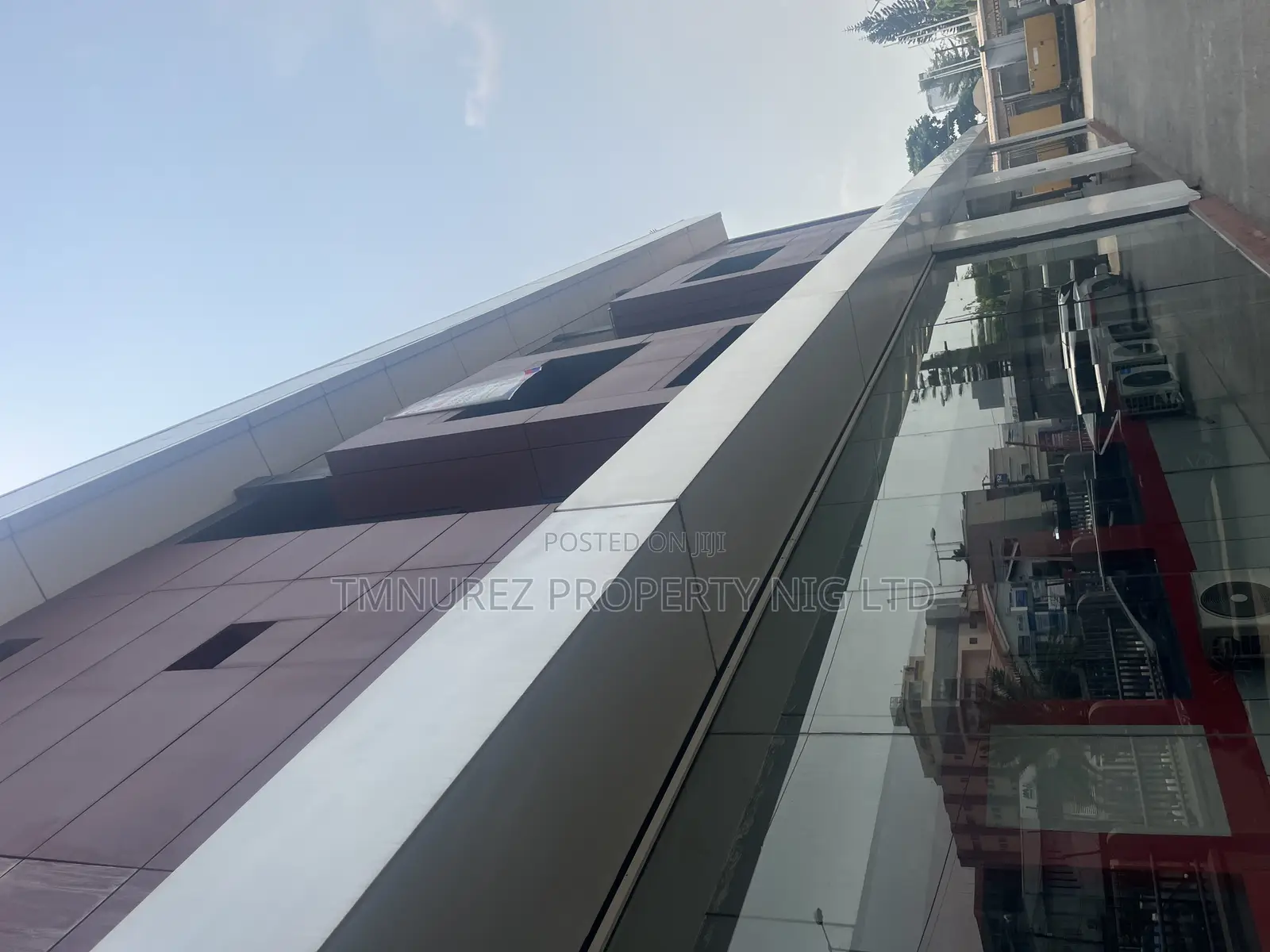 468 SQM Commercial Office Space for Let in Vi