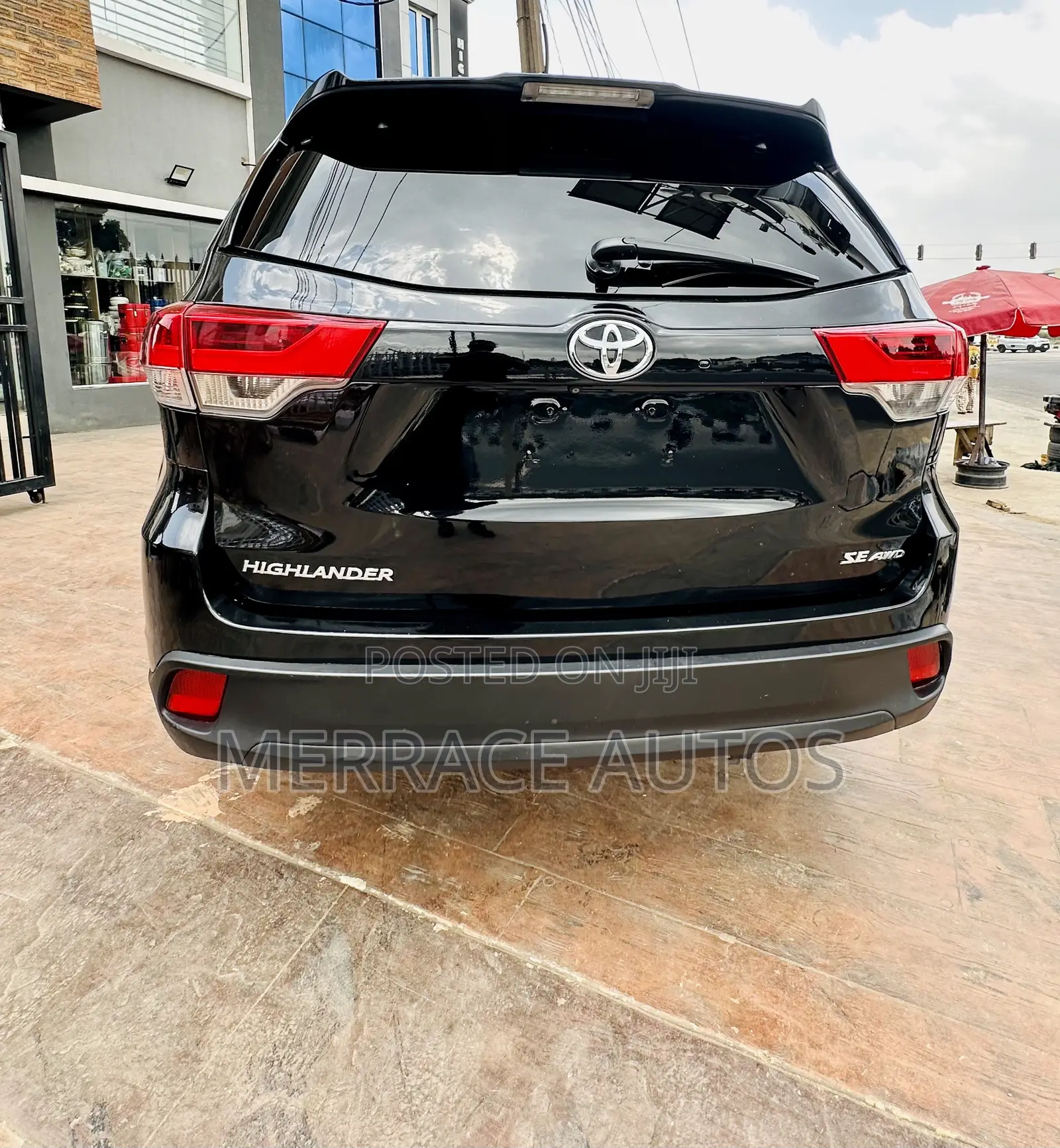 Toyota Highlander SE 4x4 V6 (3.5L 6cyl 8A) 2017 Black