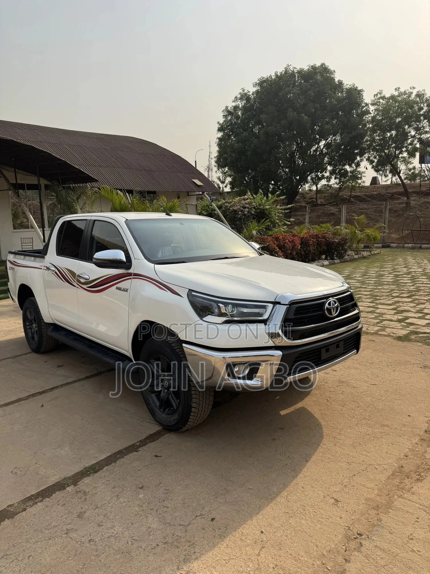 Toyota Hilux SR5+ 4x4 2018 White
