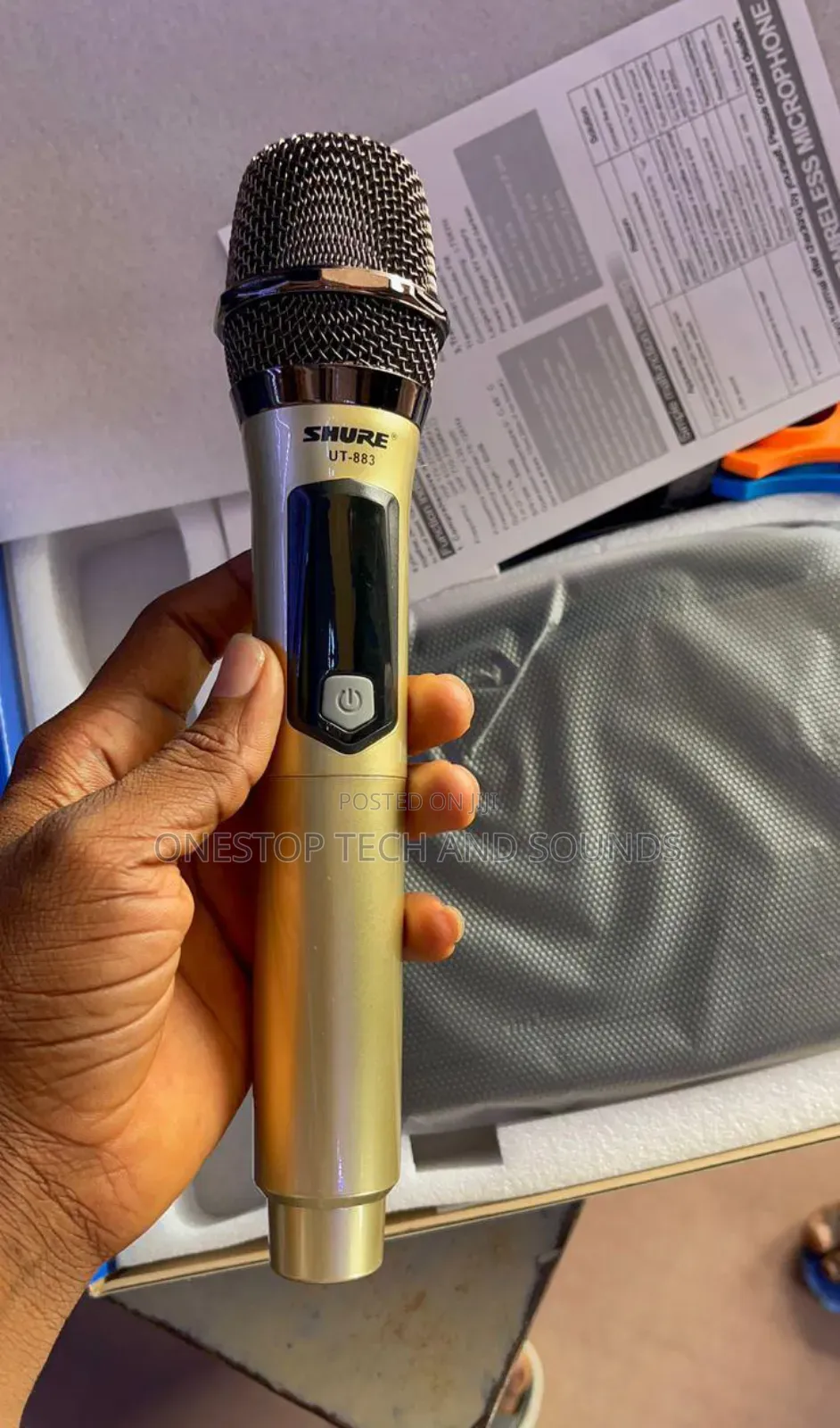 Shure Ut883 Professional Wireless Microphone System