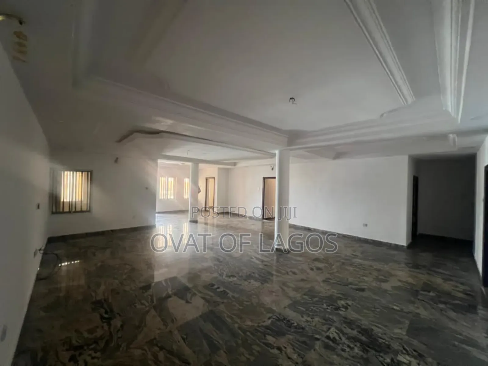 3bdrm Apartment in Lekki Phase 1 for rent