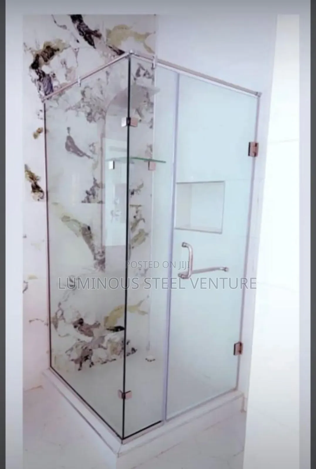 This High-Quality Shower Enclosure Is Constructed From 8mm–10mm