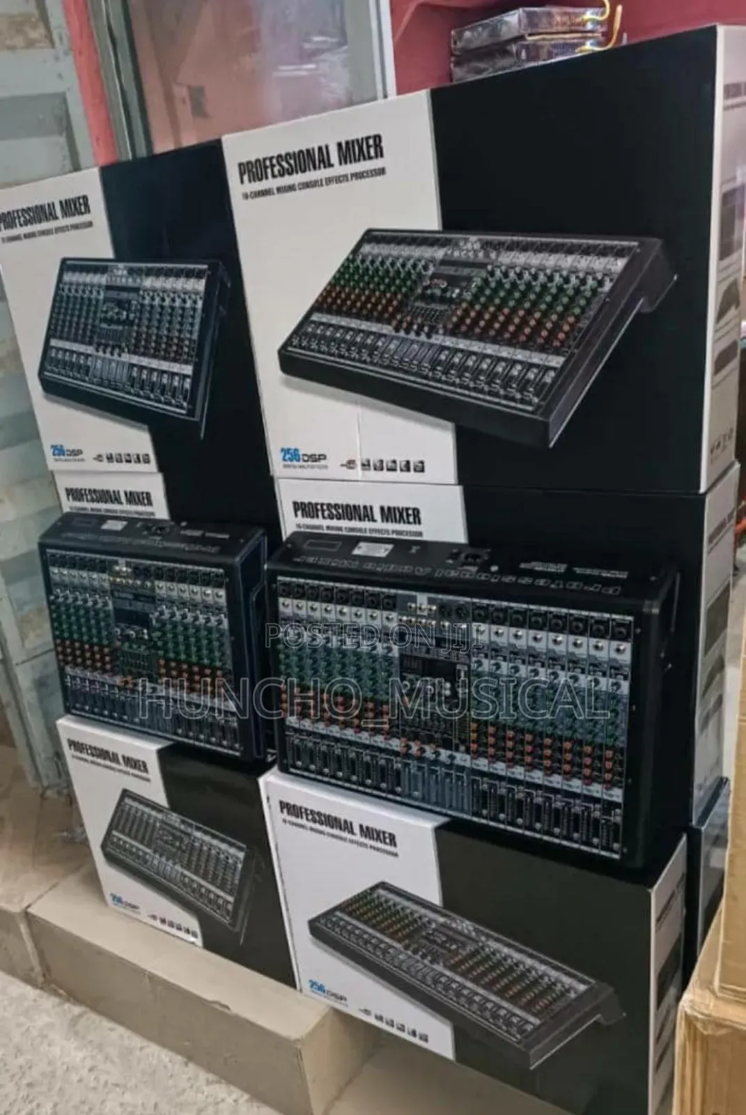 Quality Yamaha Mixer 16channl