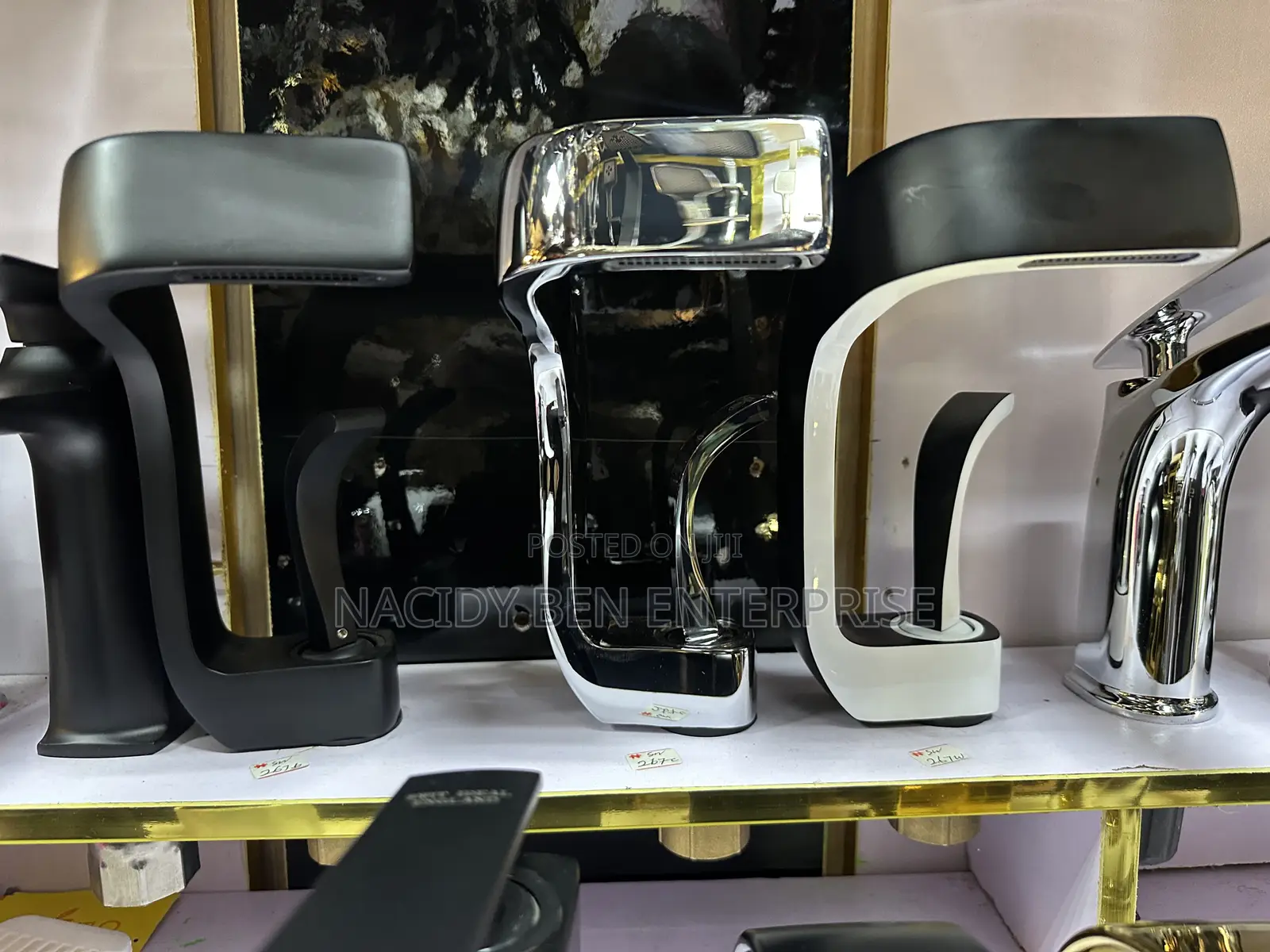 Unique Faucet Waterfall Spout Level Mixer Tap
