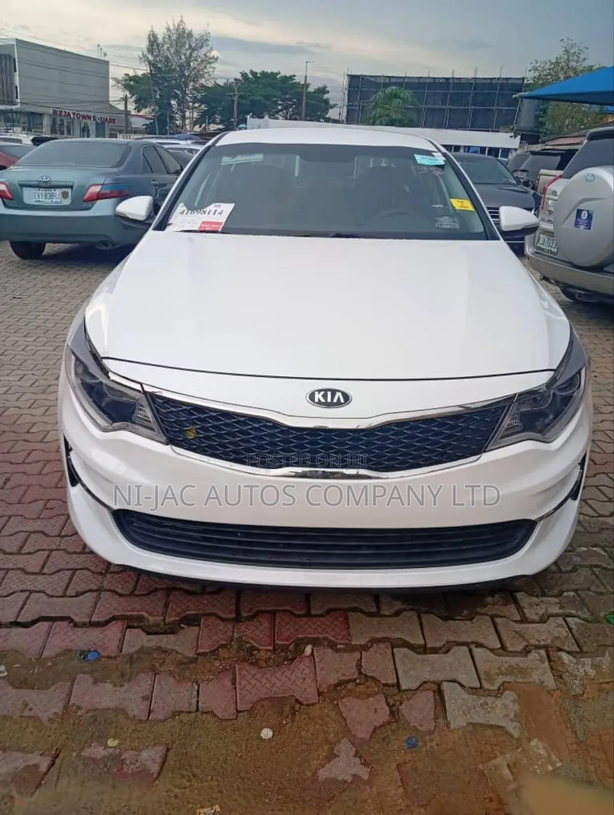 Kia Optima LX 4dr Sedan FWD (2.4L 4cyl 6M) 2016 White