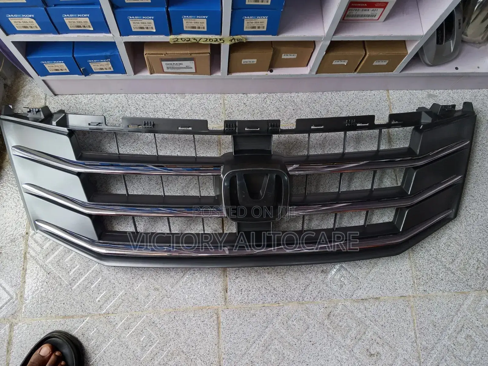 Front Grille Honda Crosstour 2010-2012