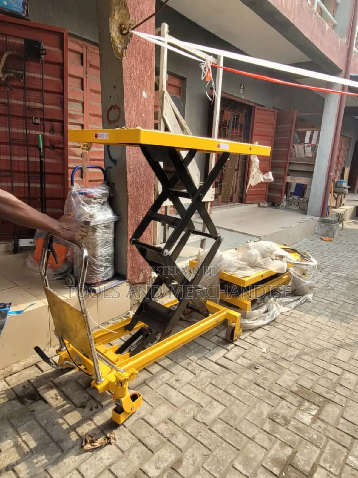 Hydraulic Scissors Table Lift (1.5mtr Lifting Hight)