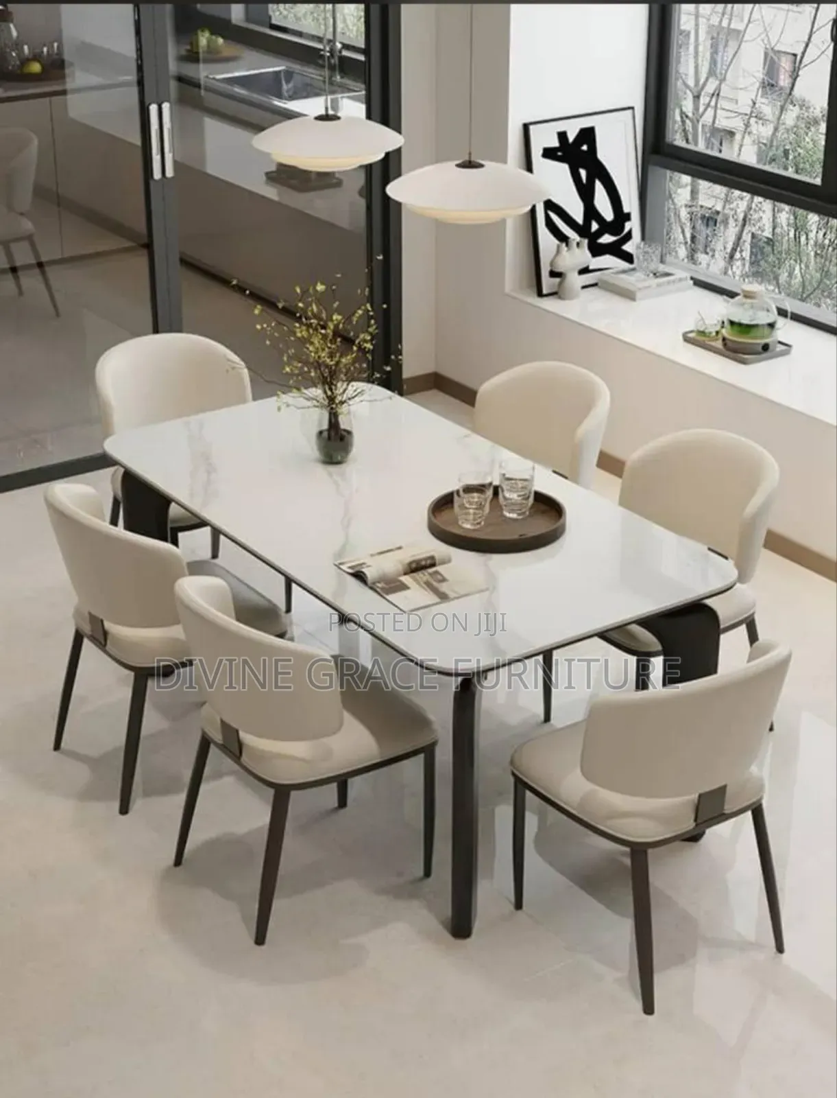 Modern Executive Dinnig Table and Chairs