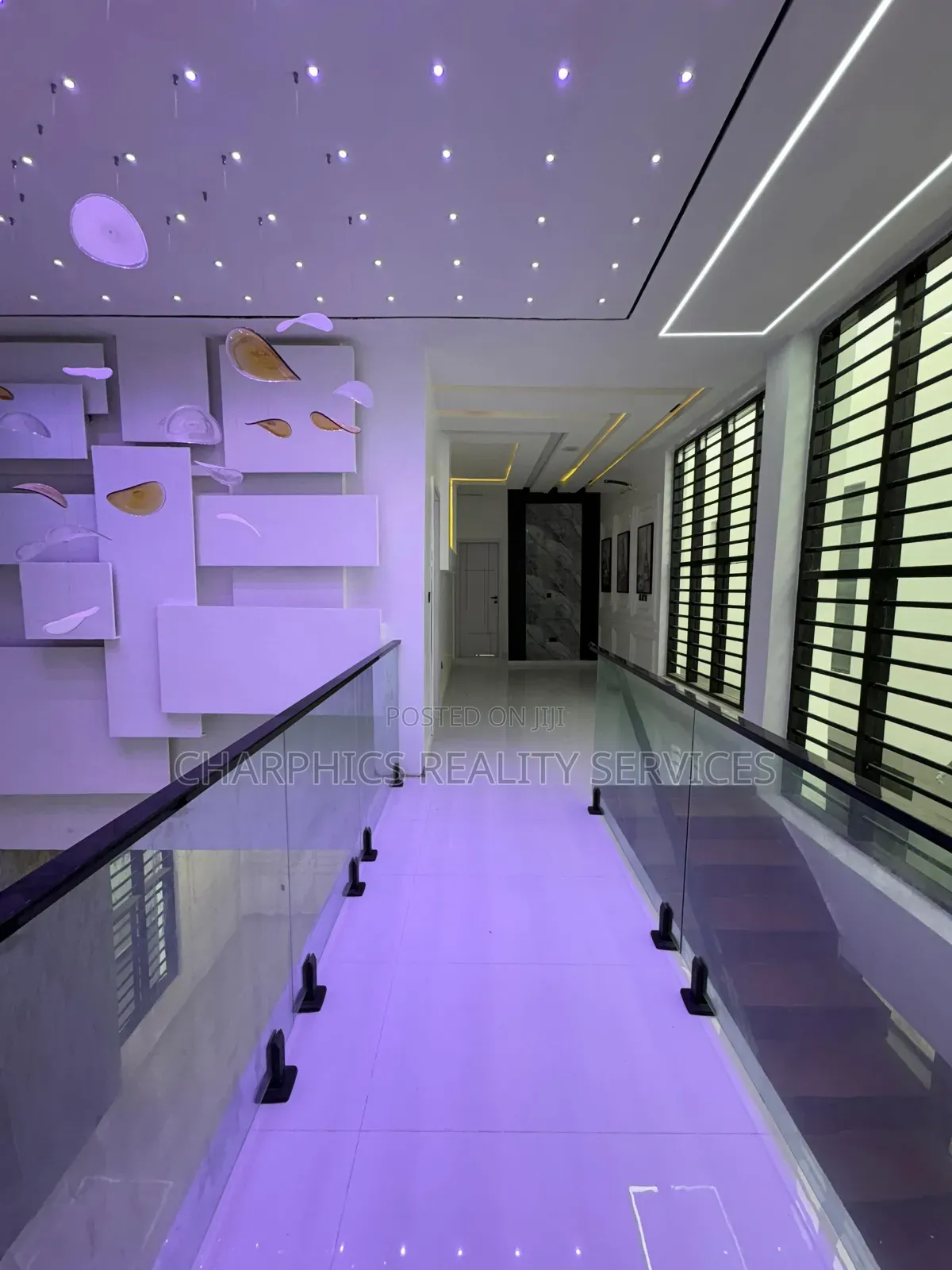 5bdrm Duplex in Lekki Phase 2 for sale
