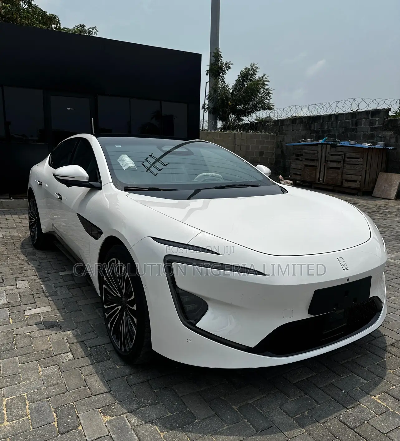 New Avatr 12 2025 White