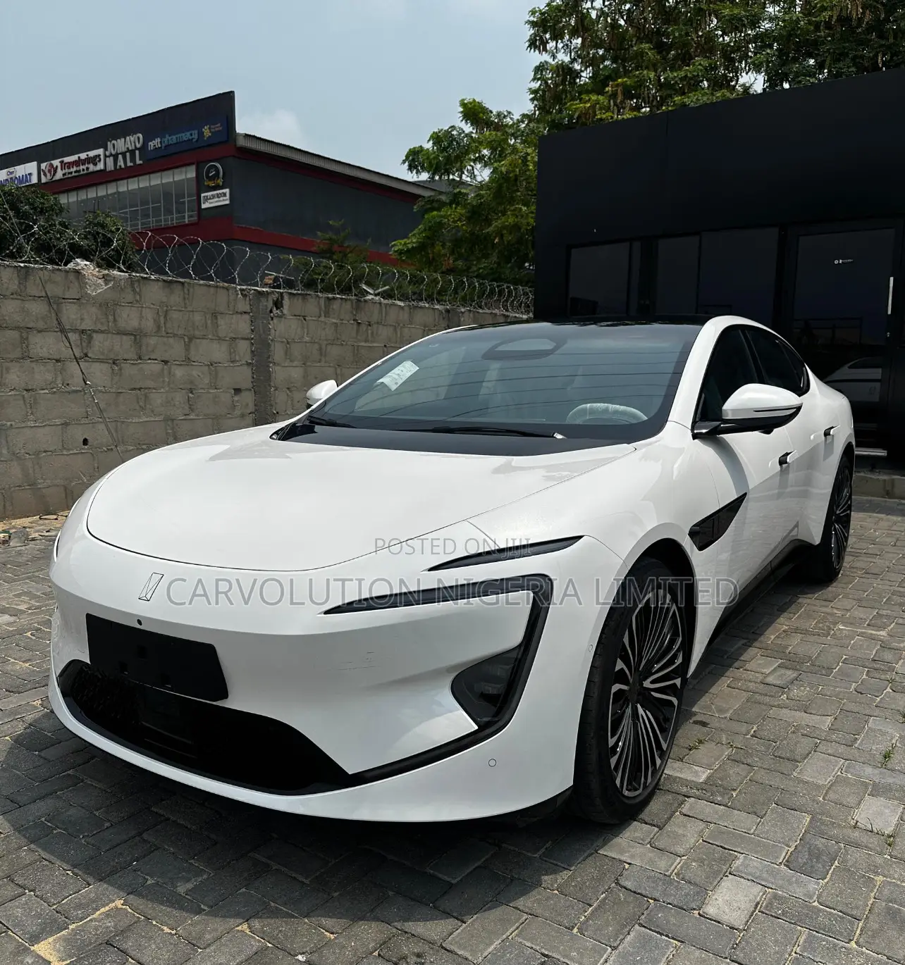 New Avatr 12 2025 White