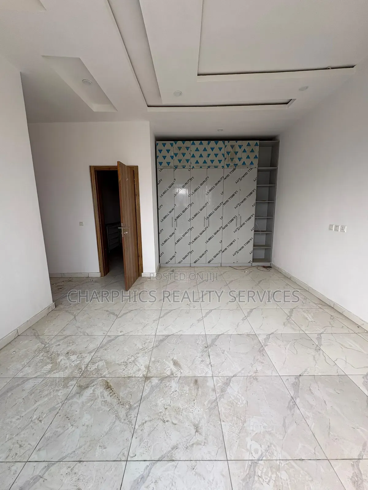 4bdrm Duplex in Ologolo for sale
