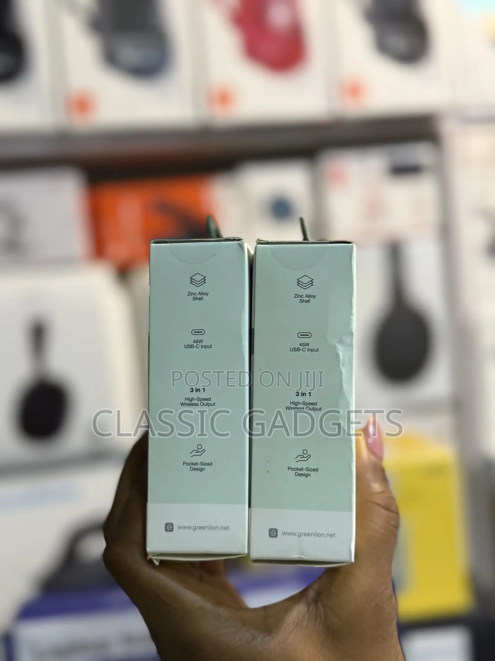 Green Lion Qi2.2 Tri-Charge 25w Fast Wireless Charger