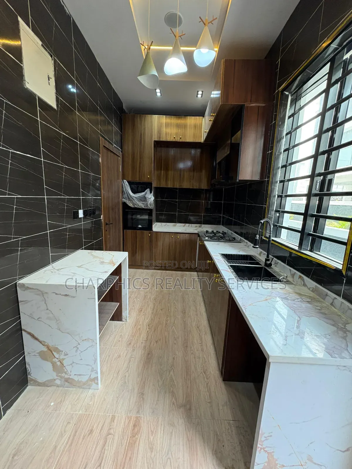 4bdrm Duplex in Ikota for sale