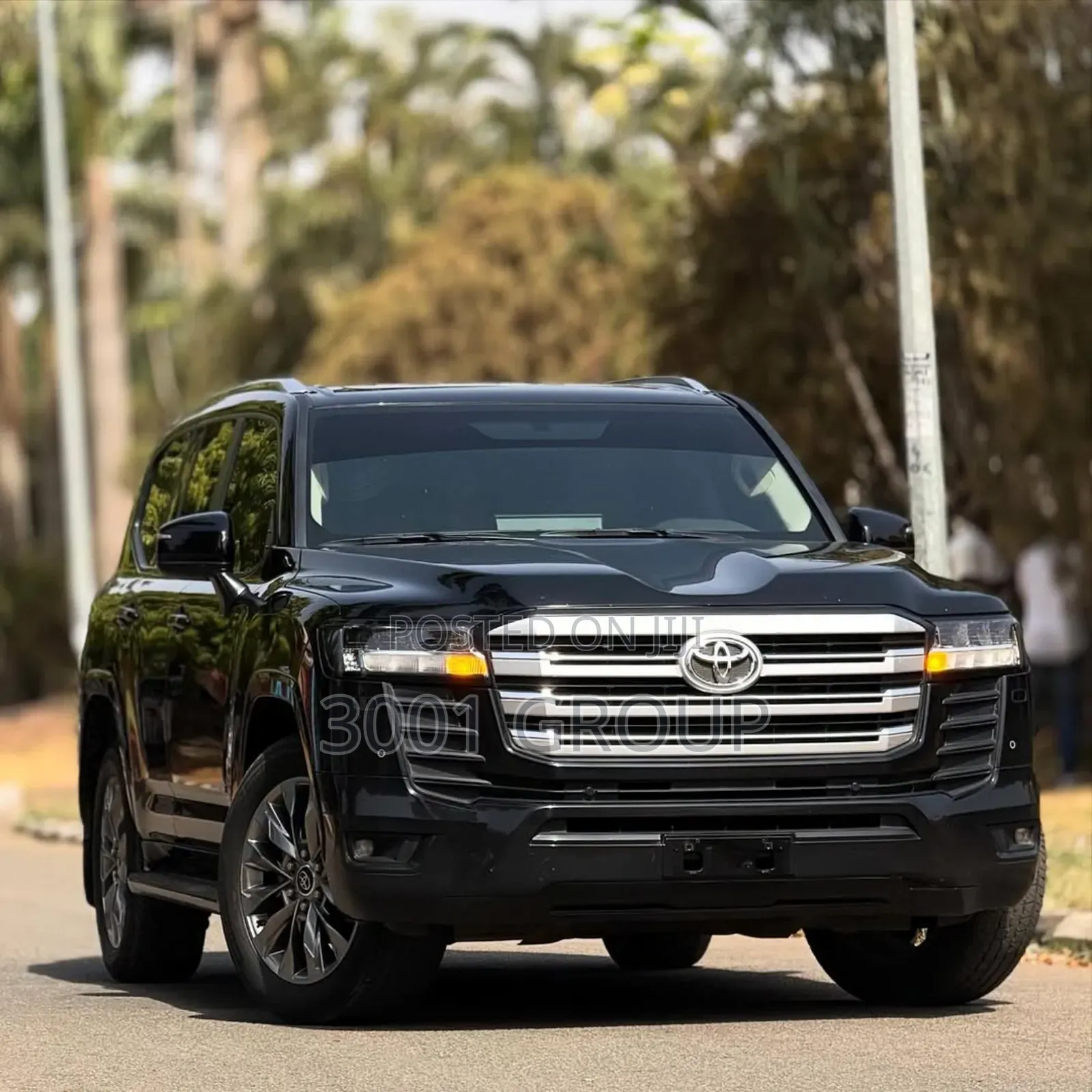 Toyota Land Cruiser LC300 2023 Black