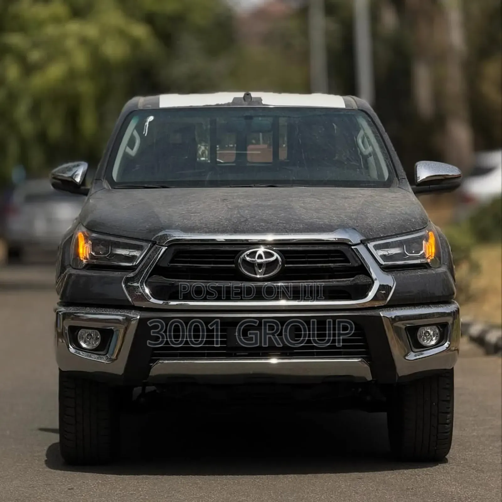 New Toyota Hilux 2025 Gray