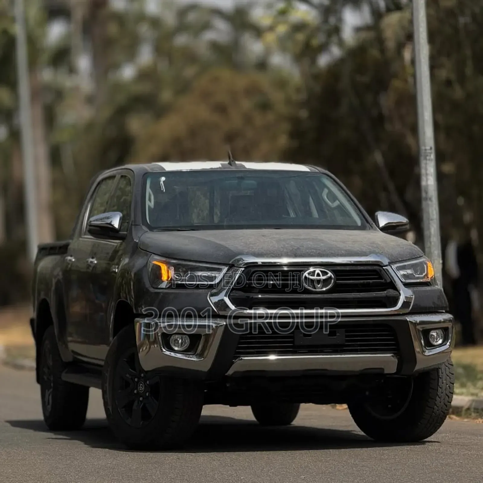 New Toyota Hilux 2025 Gray
