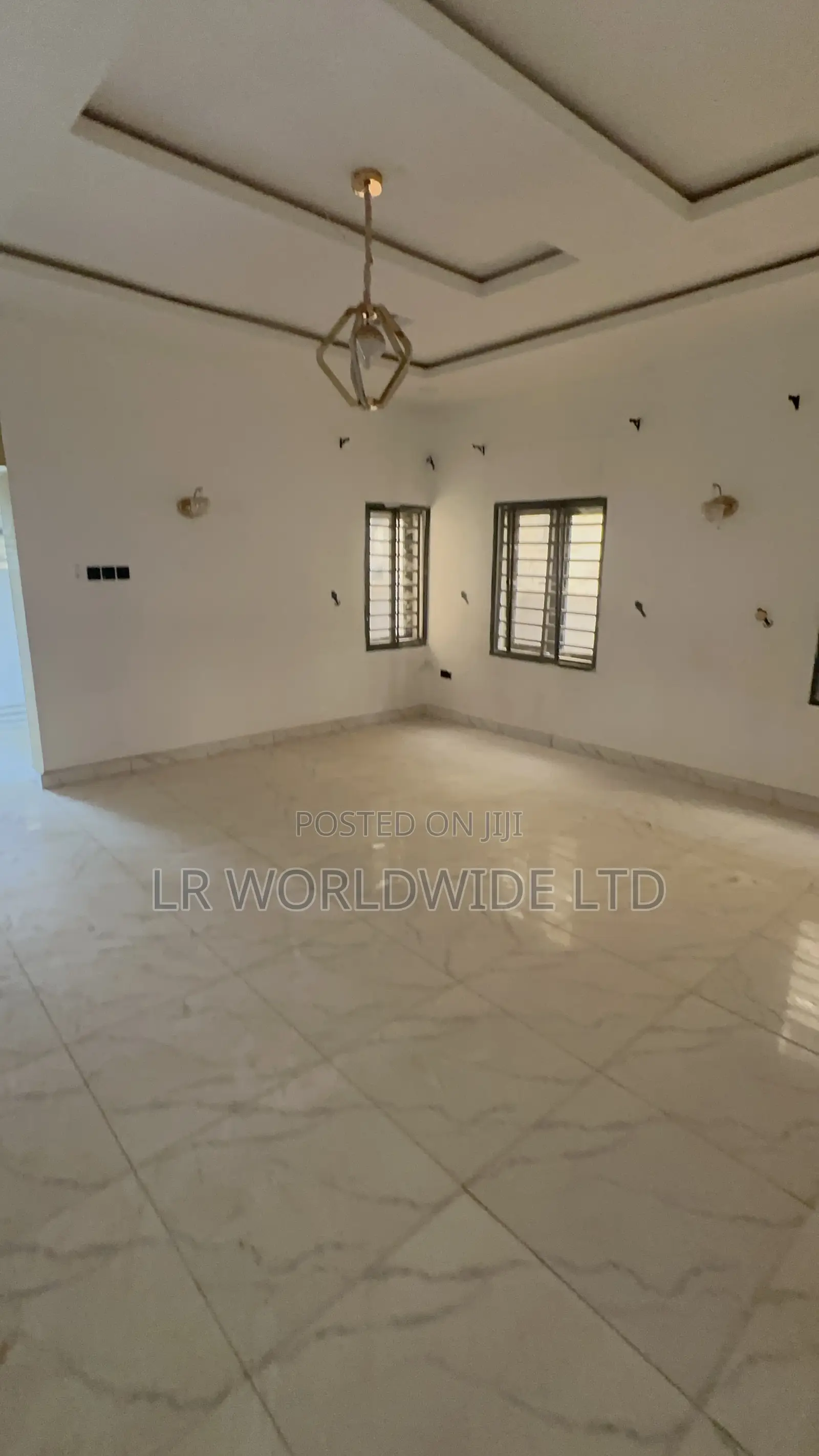 5bdrm Duplex in Lugbe District for sale