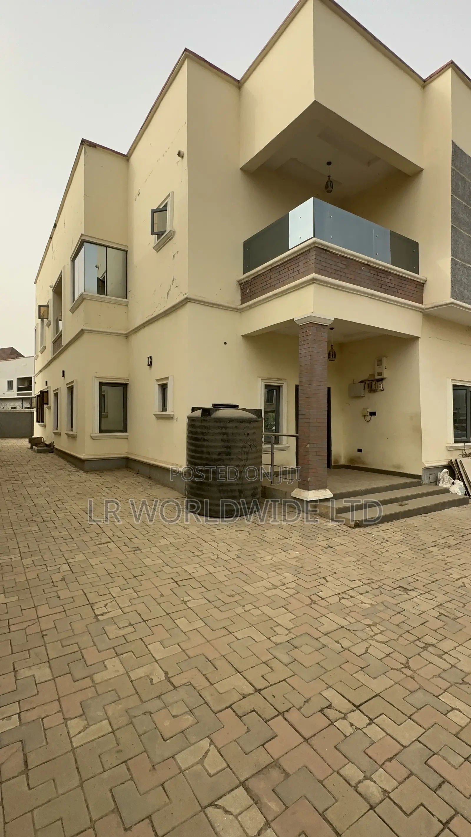 5bdrm Duplex in Lugbe District for sale