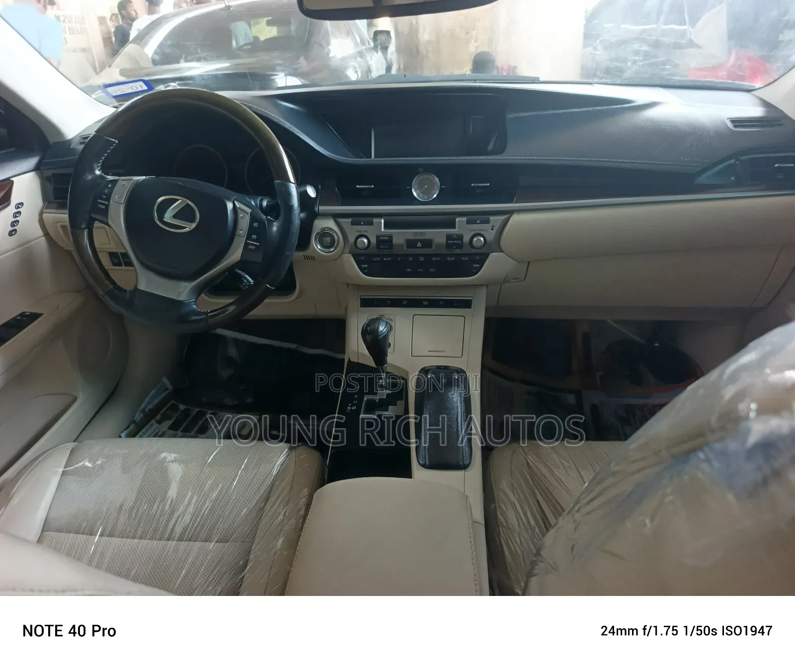 Lexus ES 350 FWD 2014 Red