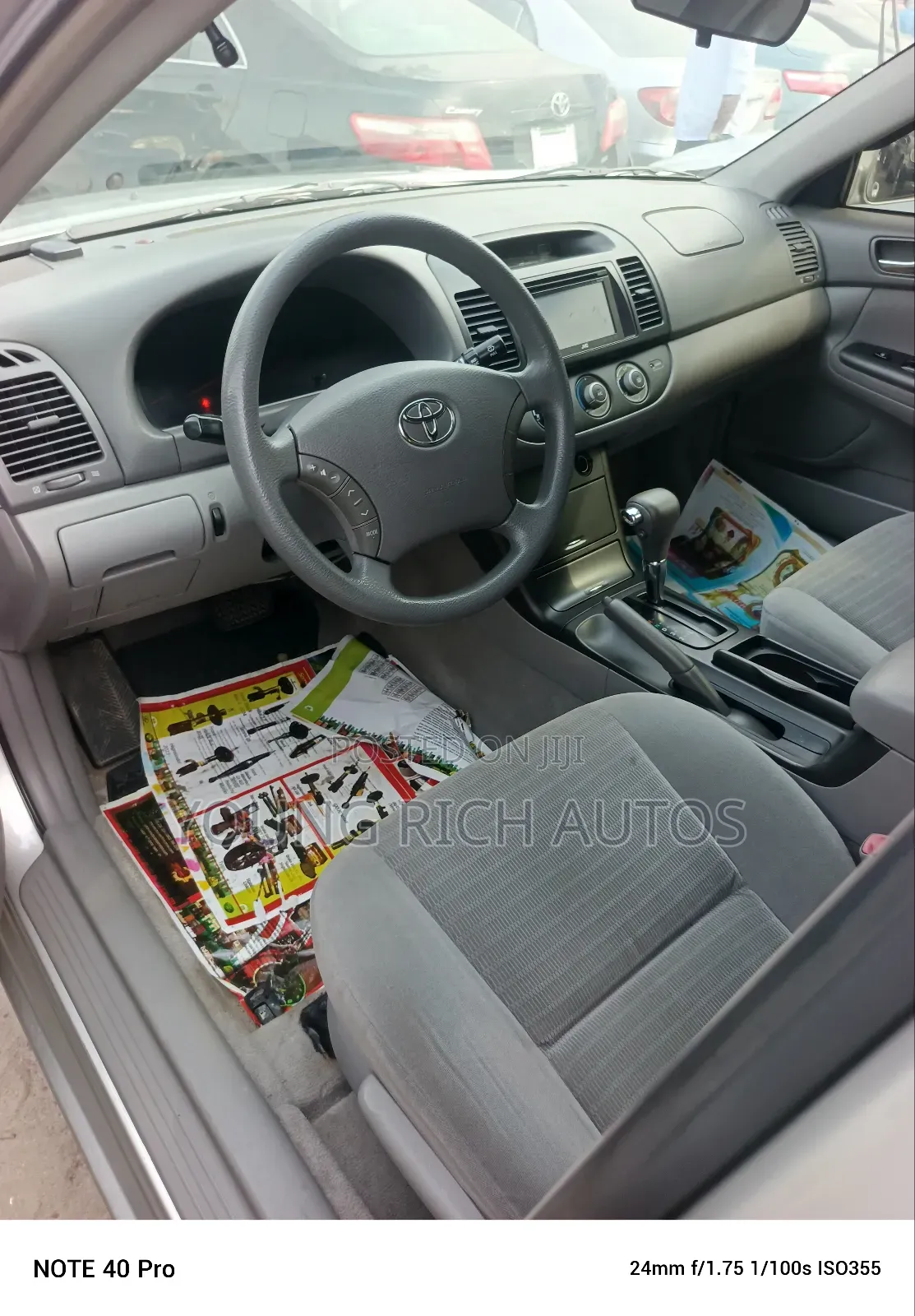 Toyota Camry 2005 Silver