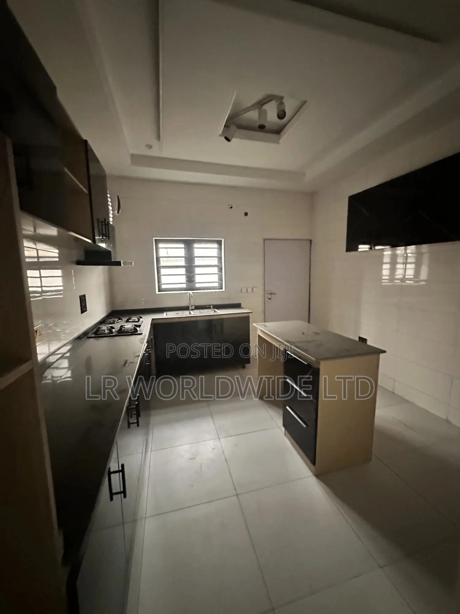 4bdrm Duplex in Lugbe District for sale