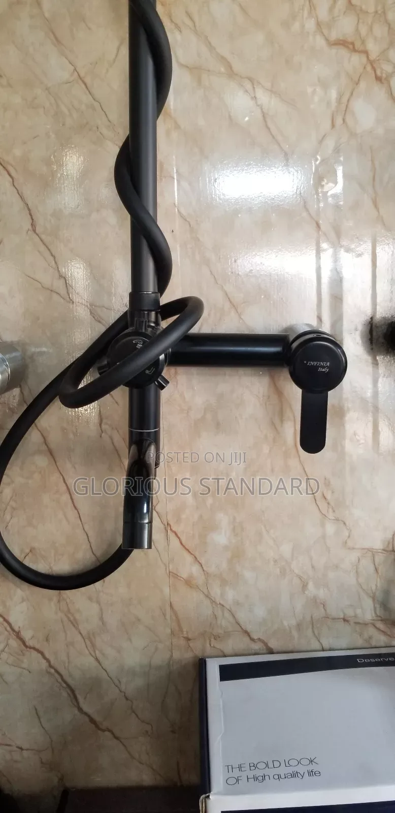 High Quality Standing Shower Kettle Mouth Black