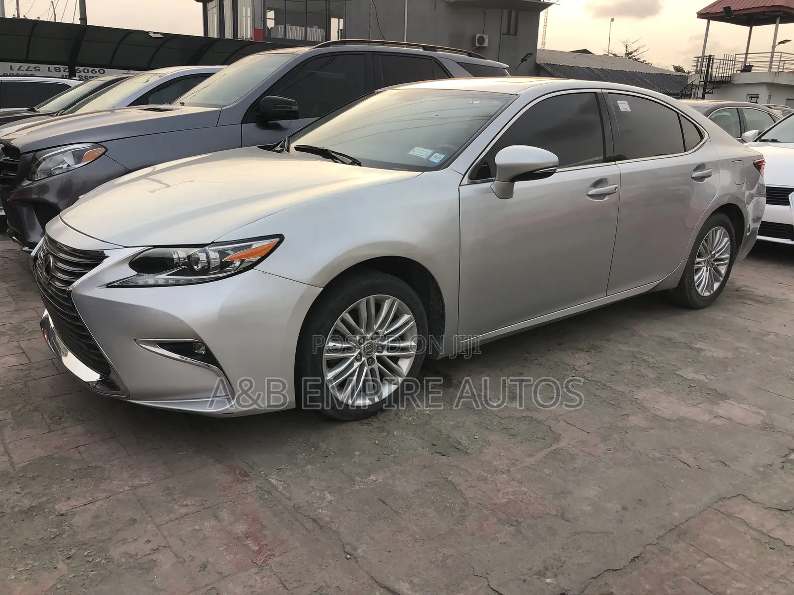 Lexus ES 2015 Silver