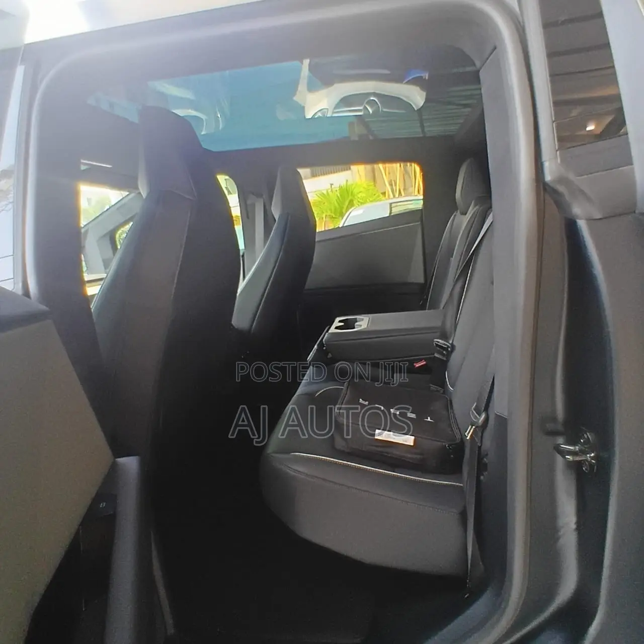 New Tesla Cybertruck 173 kWh Cyberbeast AWD 2024 Gray