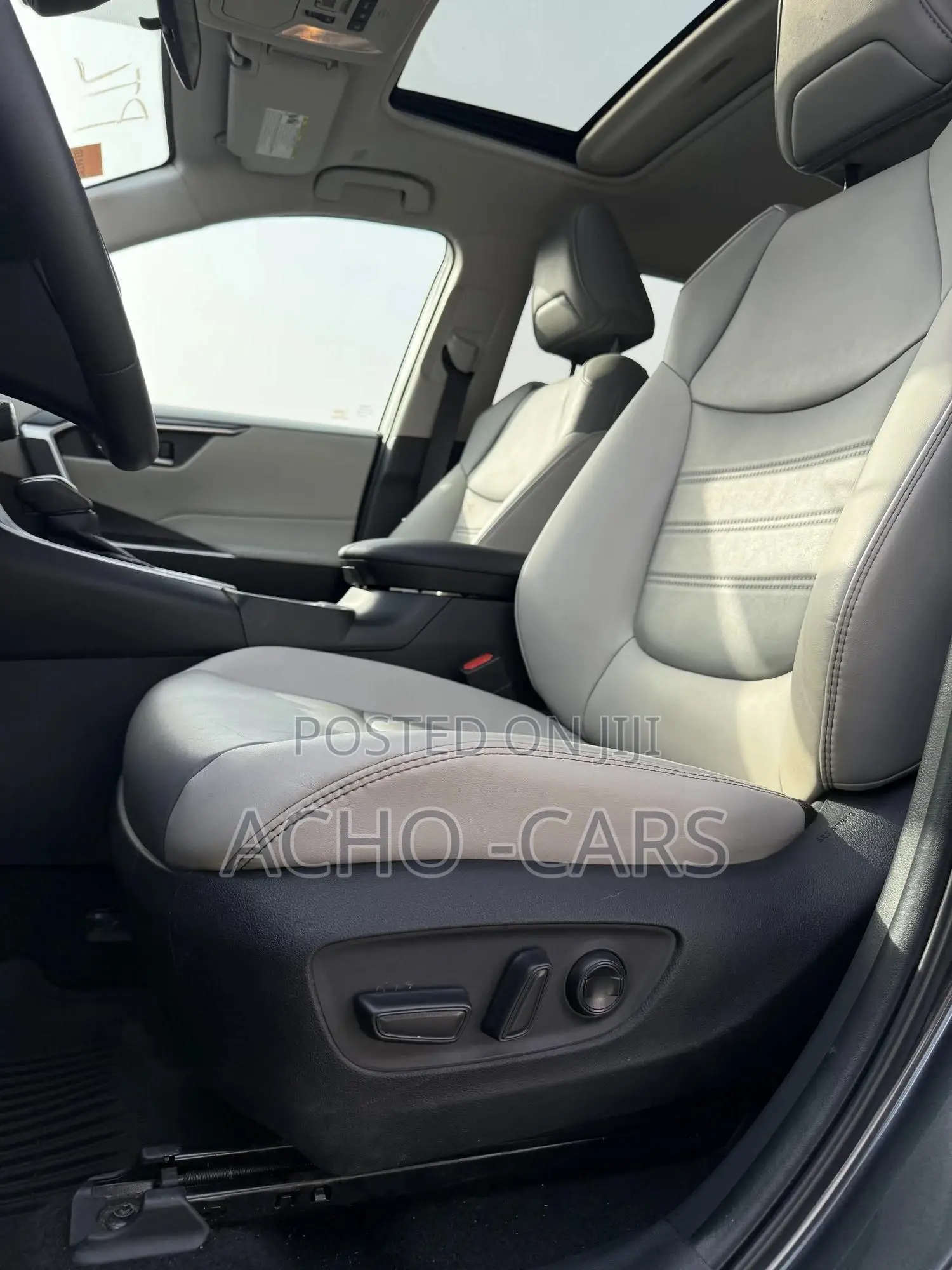 Toyota RAV4 2024 Gray