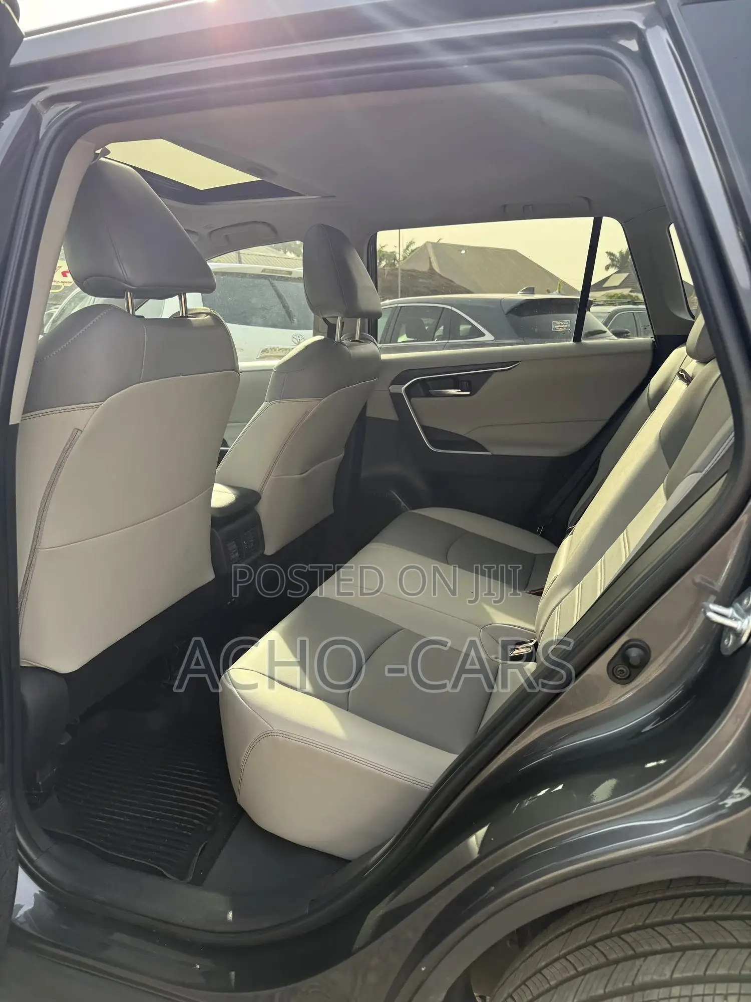 Toyota RAV4 2024 Gray