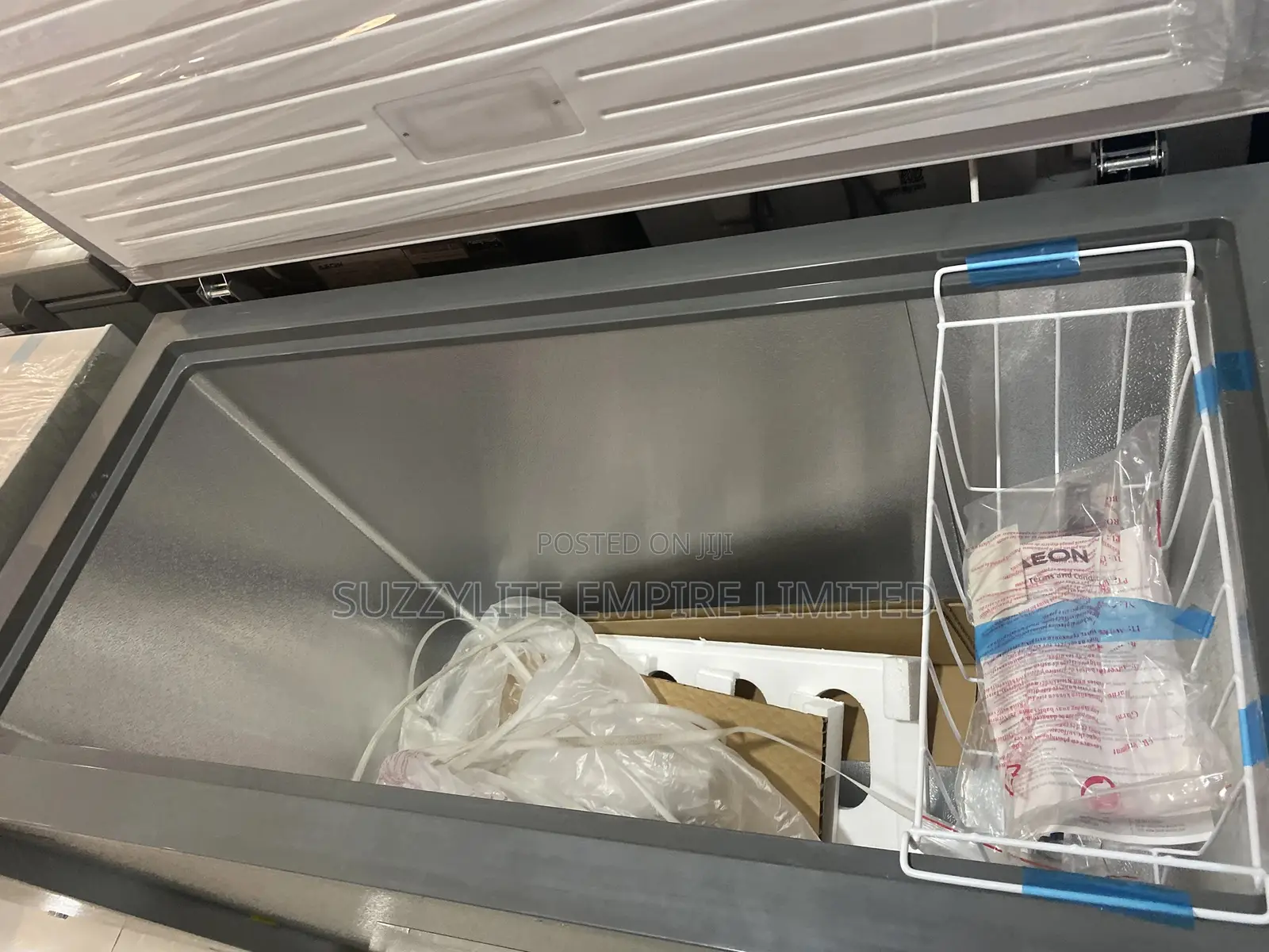 Aeon 250 Liters Chest Freezer Energy Saving