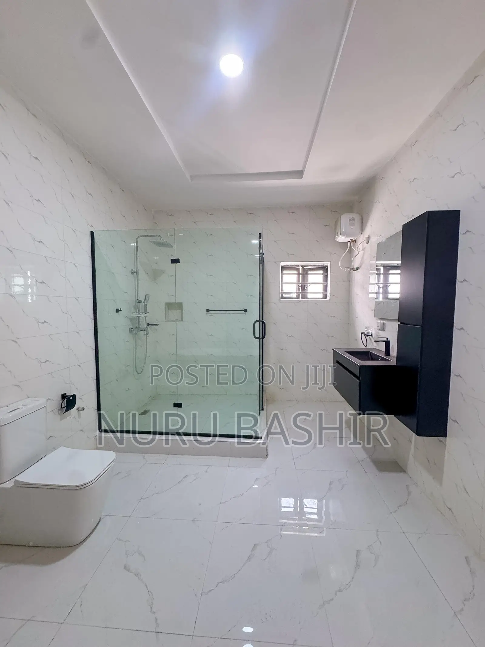 4bdrm Bungalow in Oluyole Estate for sale