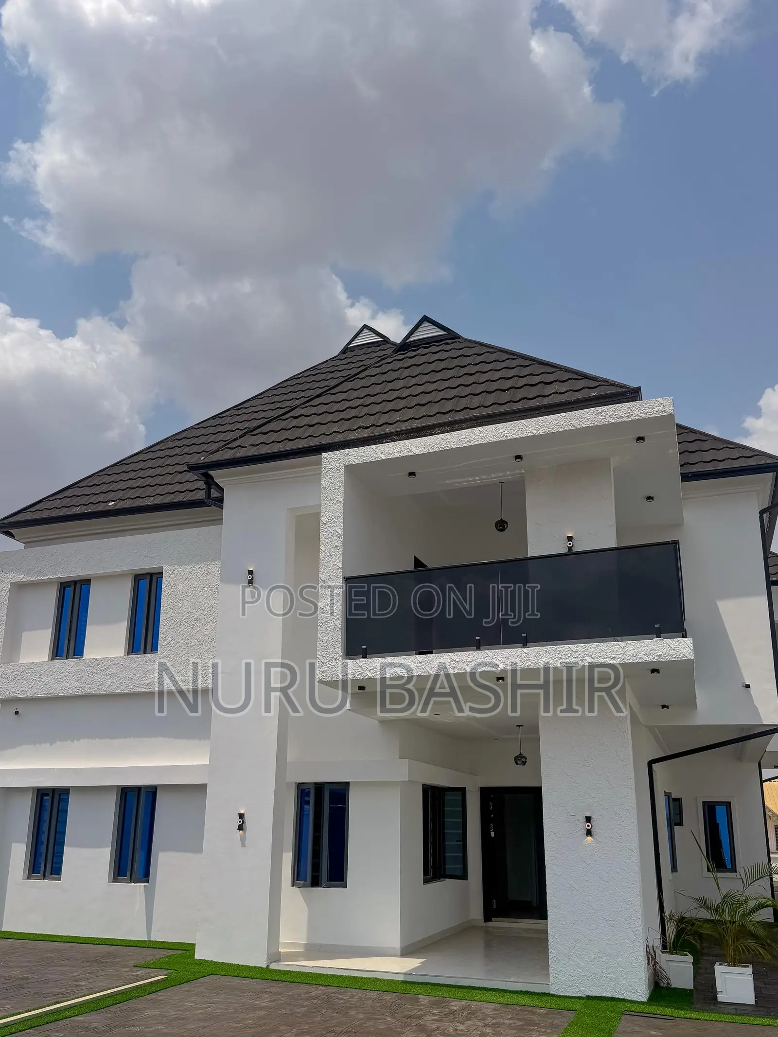 4bdrm Bungalow in Oluyole Estate for sale
