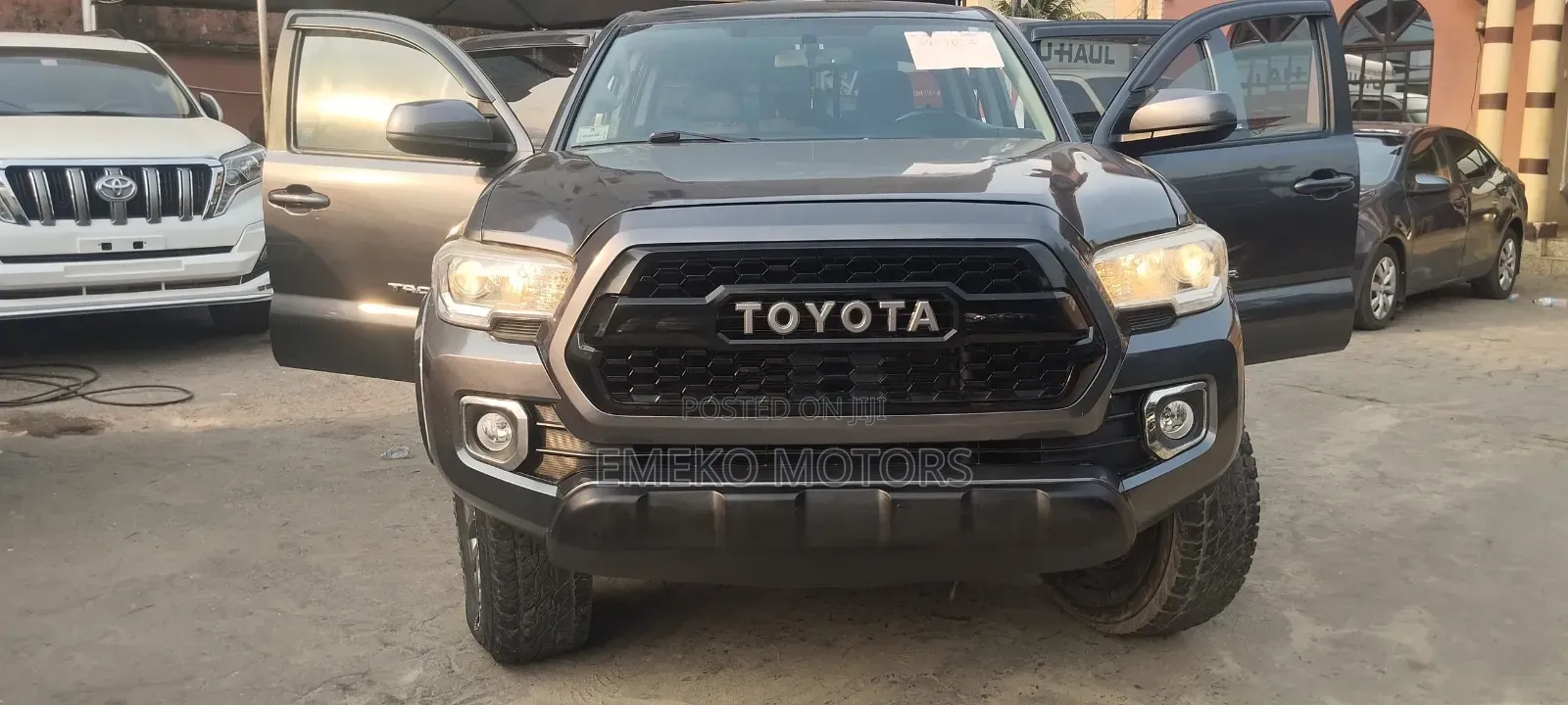Toyota Tacoma 4dr Double Cab 2016 Gray