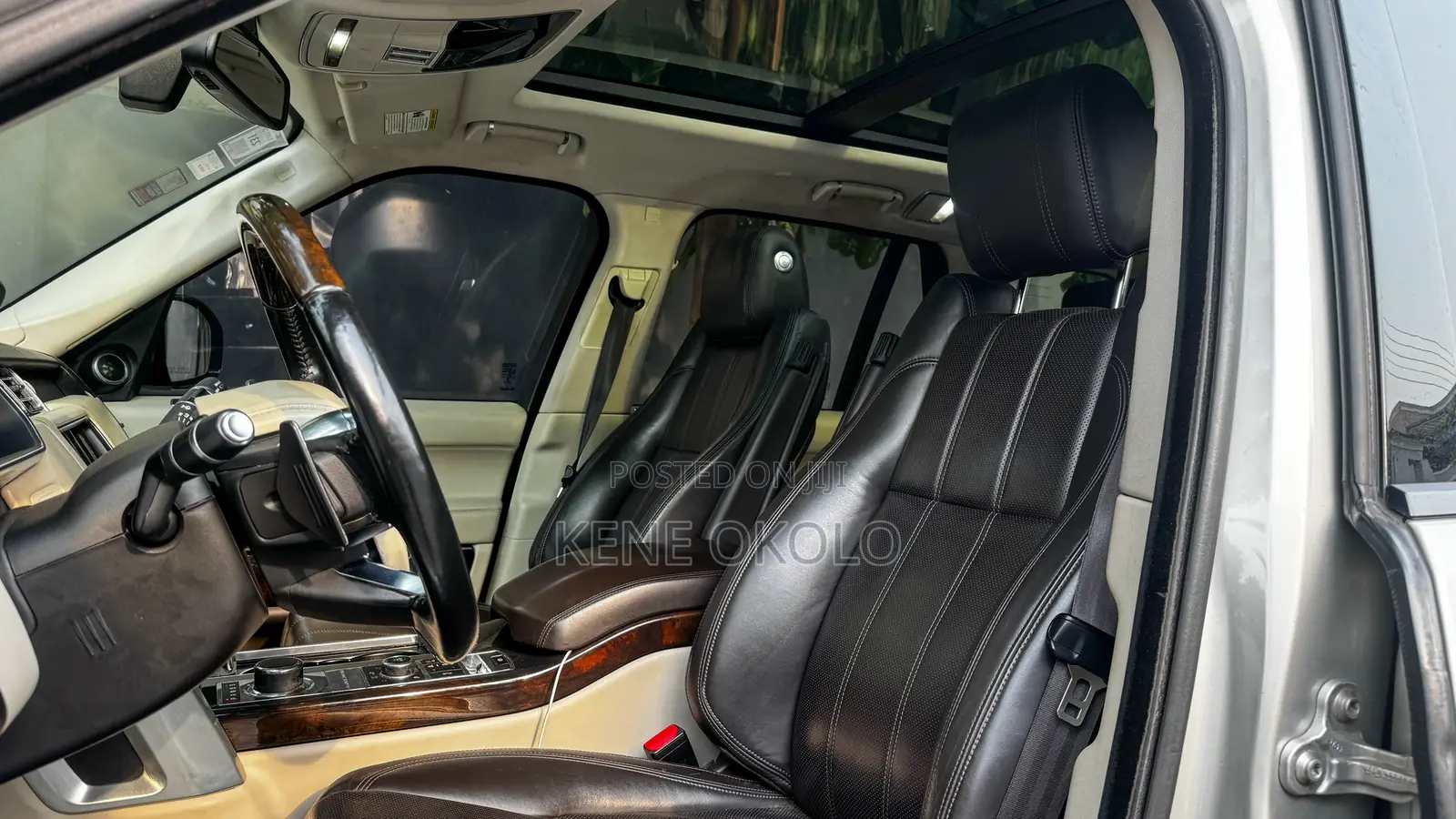 Land Rover Range Rover Vogue 2015 Gold