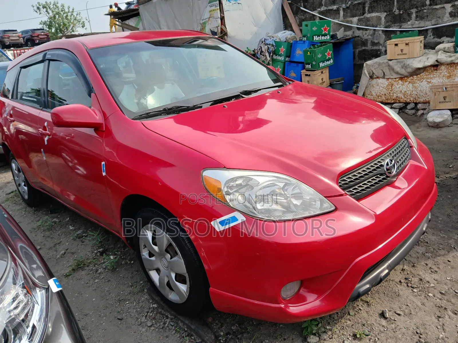 Toyota Matrix Hatchback AWD (1.8L 4cyl 4A) 2006 Red