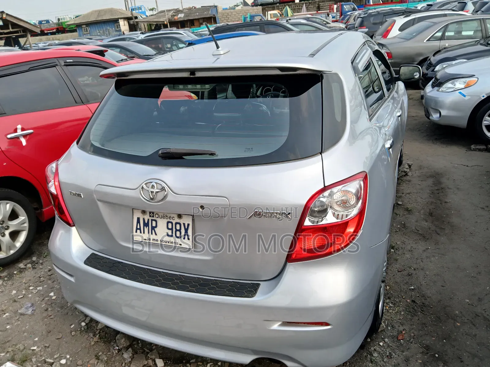 Toyota Matrix Hatchback FWD (1.8L 4cyl 5M) 2010 Silver