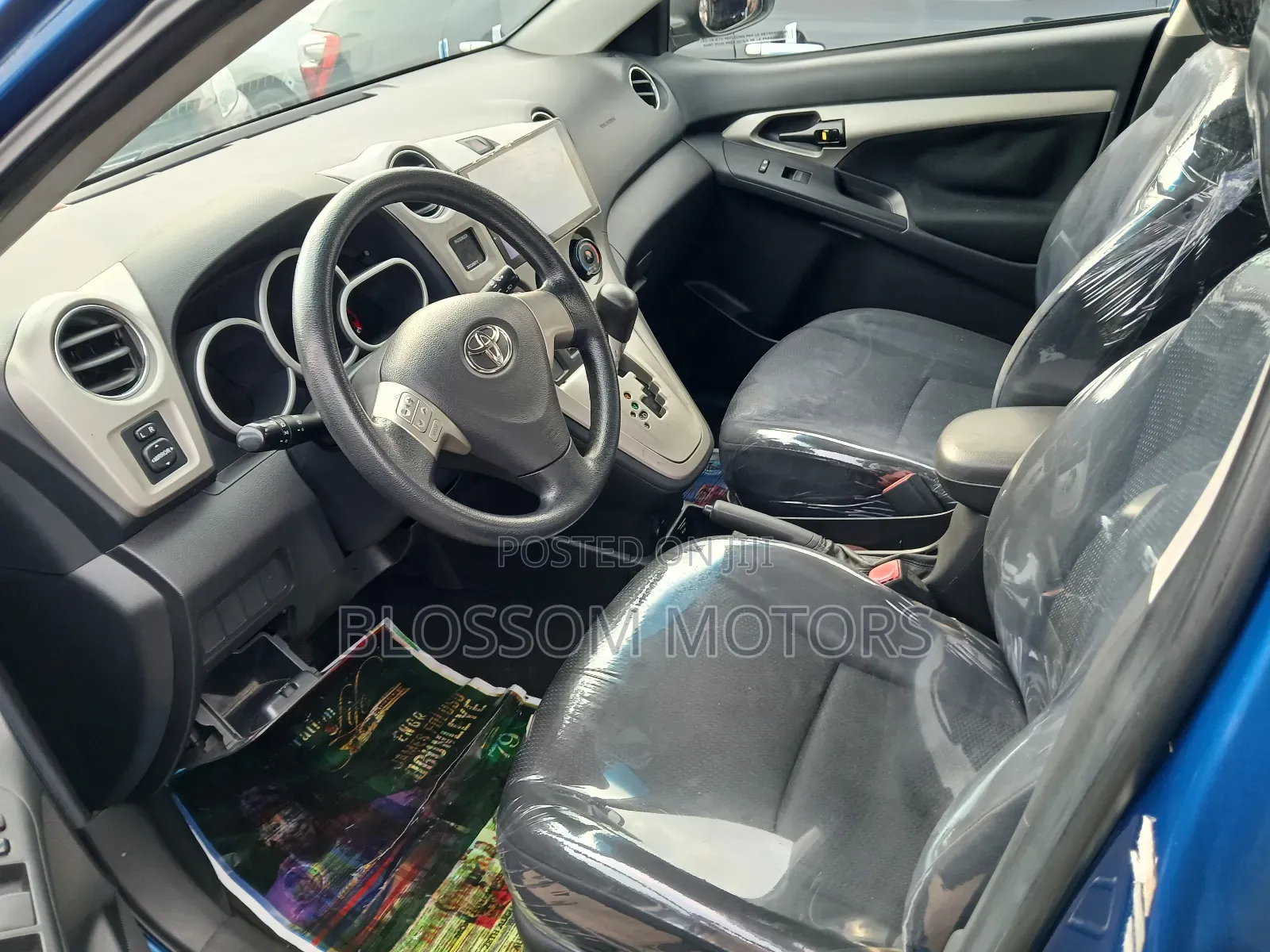 Toyota Matrix Hatchback FWD (1.8L 4cyl 5M) 2010 Blue