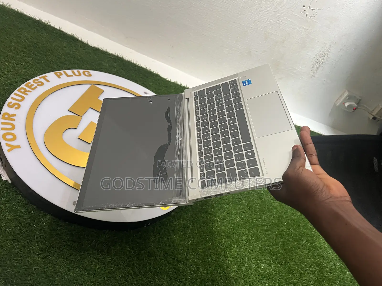 New Laptop HP EliteBook 830 G8 24GB Intel Core i5 SSD 512GB