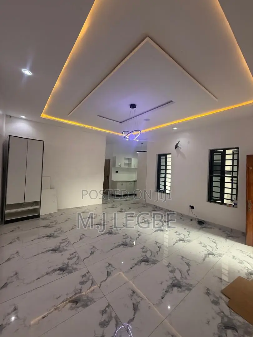 Mini Flat in Ologolo, Lekki for rent