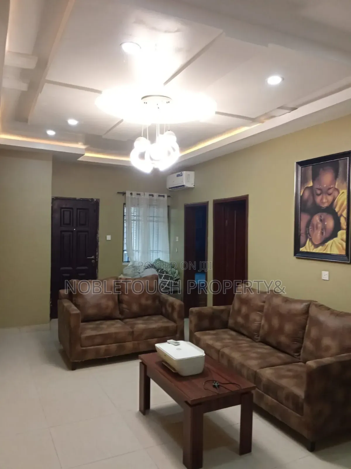 8bdrm Duplex in Diamond Estate for sale